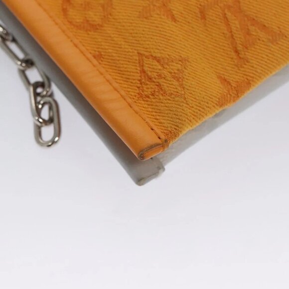 LOUIS VUITTON Monogram White Flat Mensenger Shoulder Bag - Picture 12 of 16